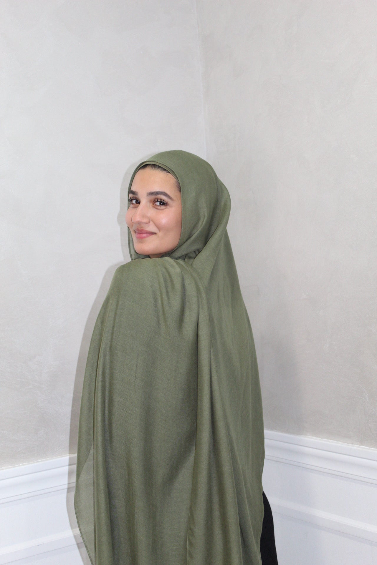 Bamboo Woven Model Hijab Set ~ Zaytouna