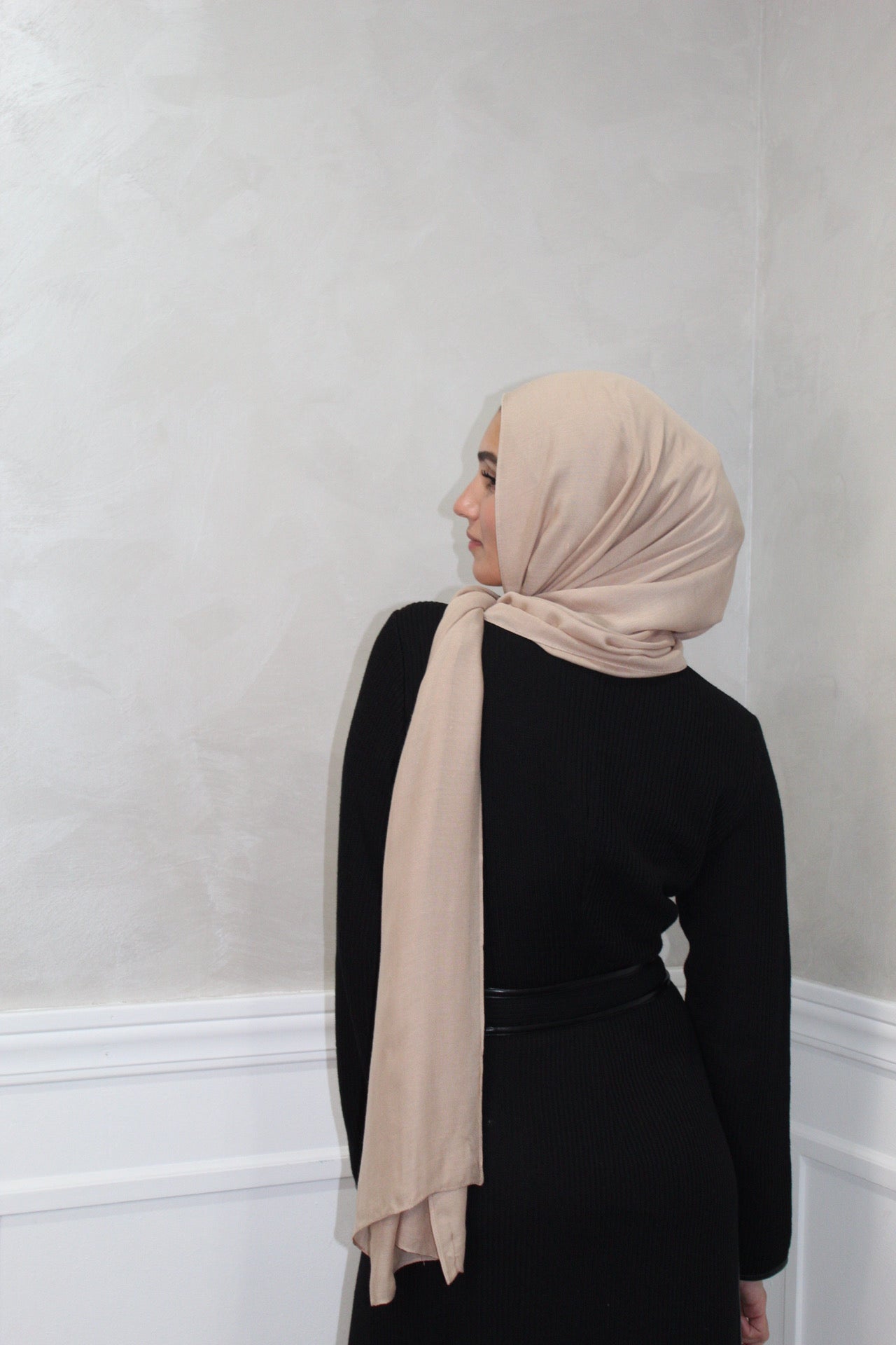 Bamboo Woven Model Hijab Set ~ Light Taupe